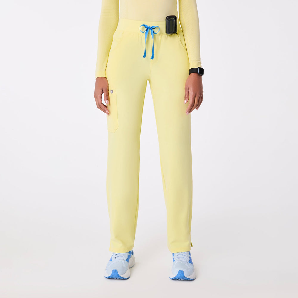 women's Sunlight Kade - Petite Cargo Scrub Pant™