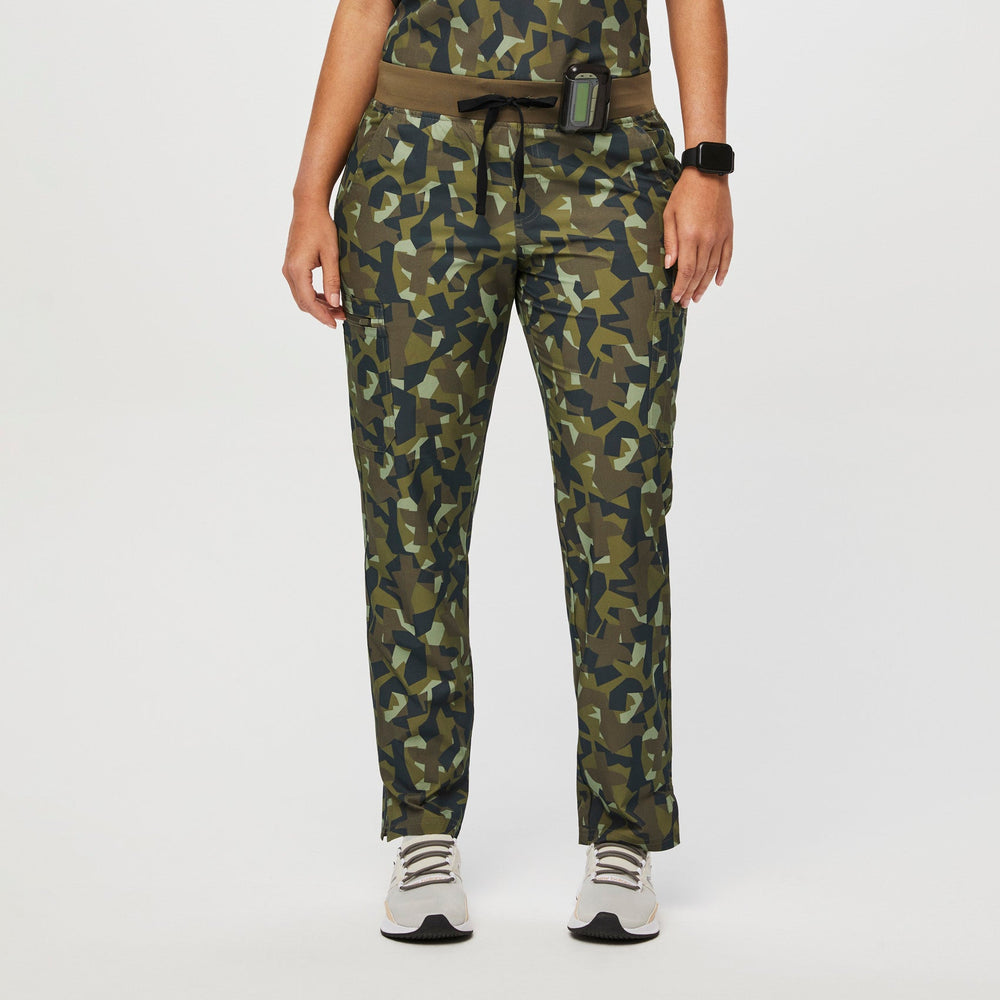 women's Camo Martini Olive Yola™ FREEx™ - Petite Skinny Scrub Pants 2.0