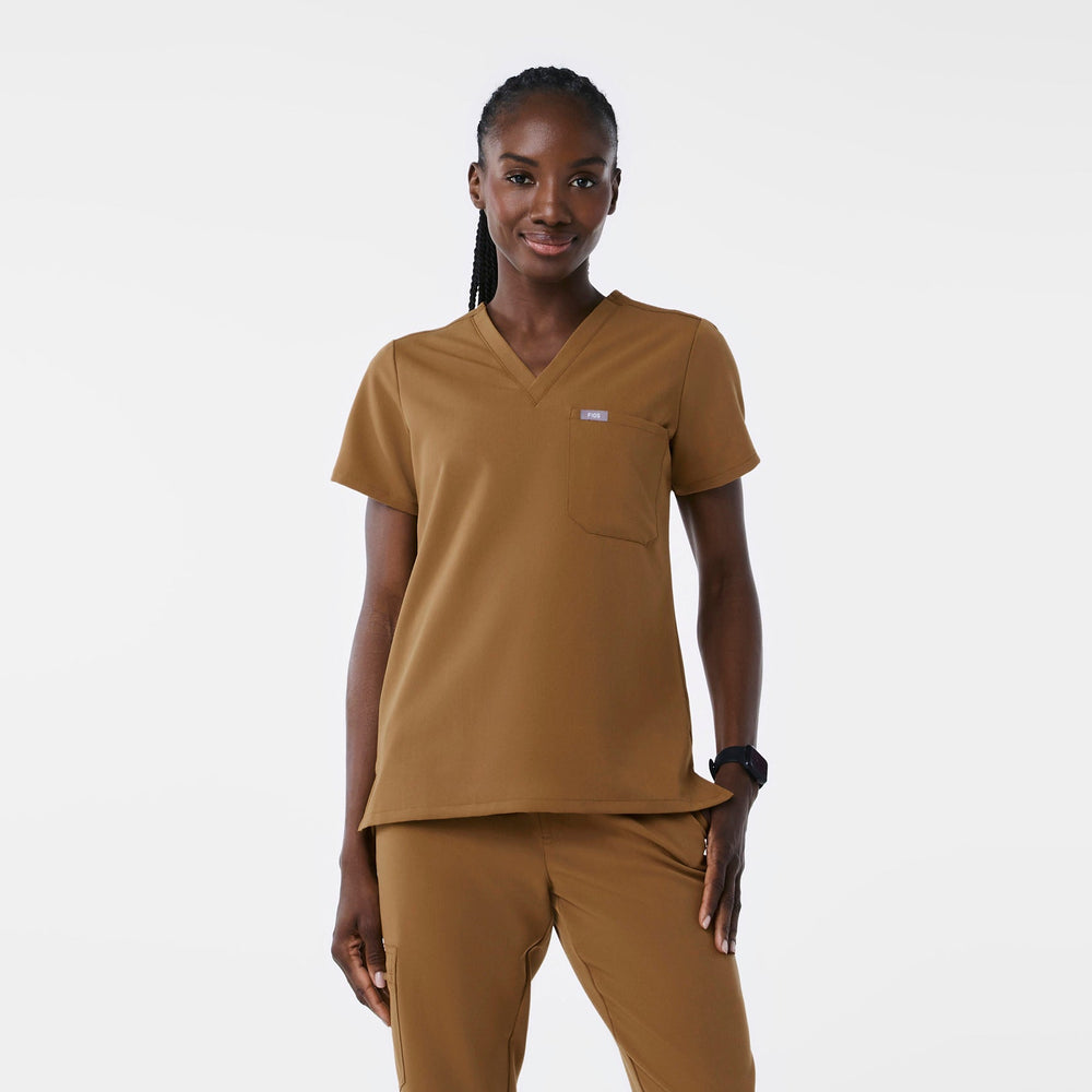 women's Earth Catarina Petite - One-Pocket Scrub Top‚Ñ¢