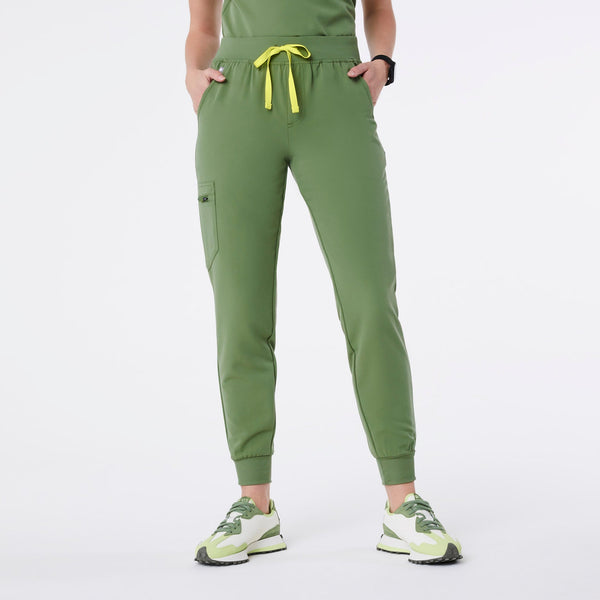 women's Fern Zamora - Petite Jogger Scrub Pant‚Ñ¢