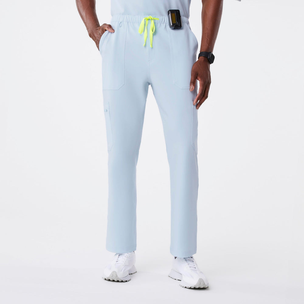 men's Open Skies Cairo - Short Cargo Scrub Pant‚Ñ¢