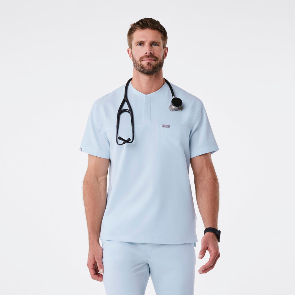 men's Open Skies Craig - Henley Scrub Top‚Ñ¢