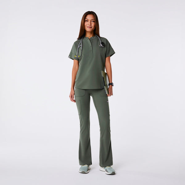 women's Moss Manila - Oversized Scrub Top