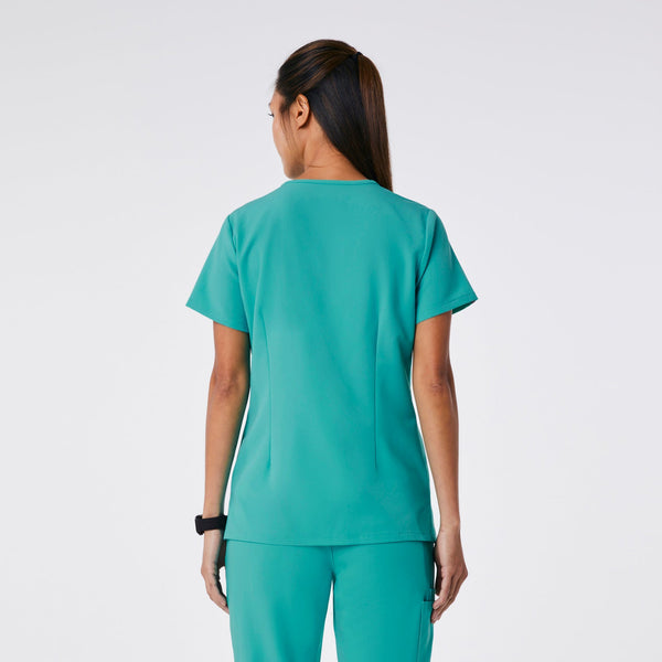 women's Oasis Casma - Three-Pocket Scrub Top‚Ñ¢