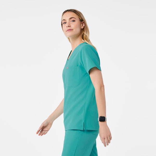 women's Oasis Catarina - One-Pocket Scrub Top‚Ñ¢