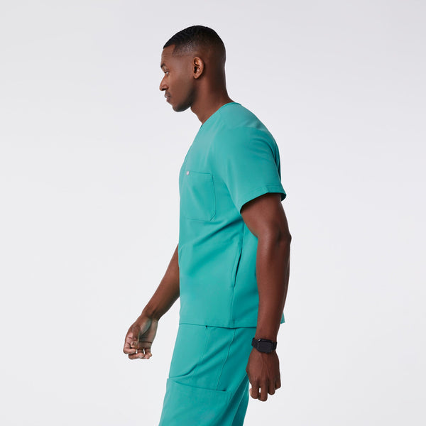 men's Oasis Chisec - Three-Pocket Scrub Top‚Ñ¢