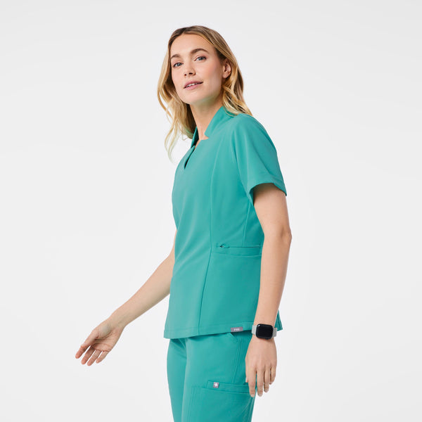 women's Oasis Inala - Slim Scrub Top