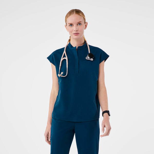 women's Deep Reef Rafaela - Oversized Scrub Top‚Ñ¢