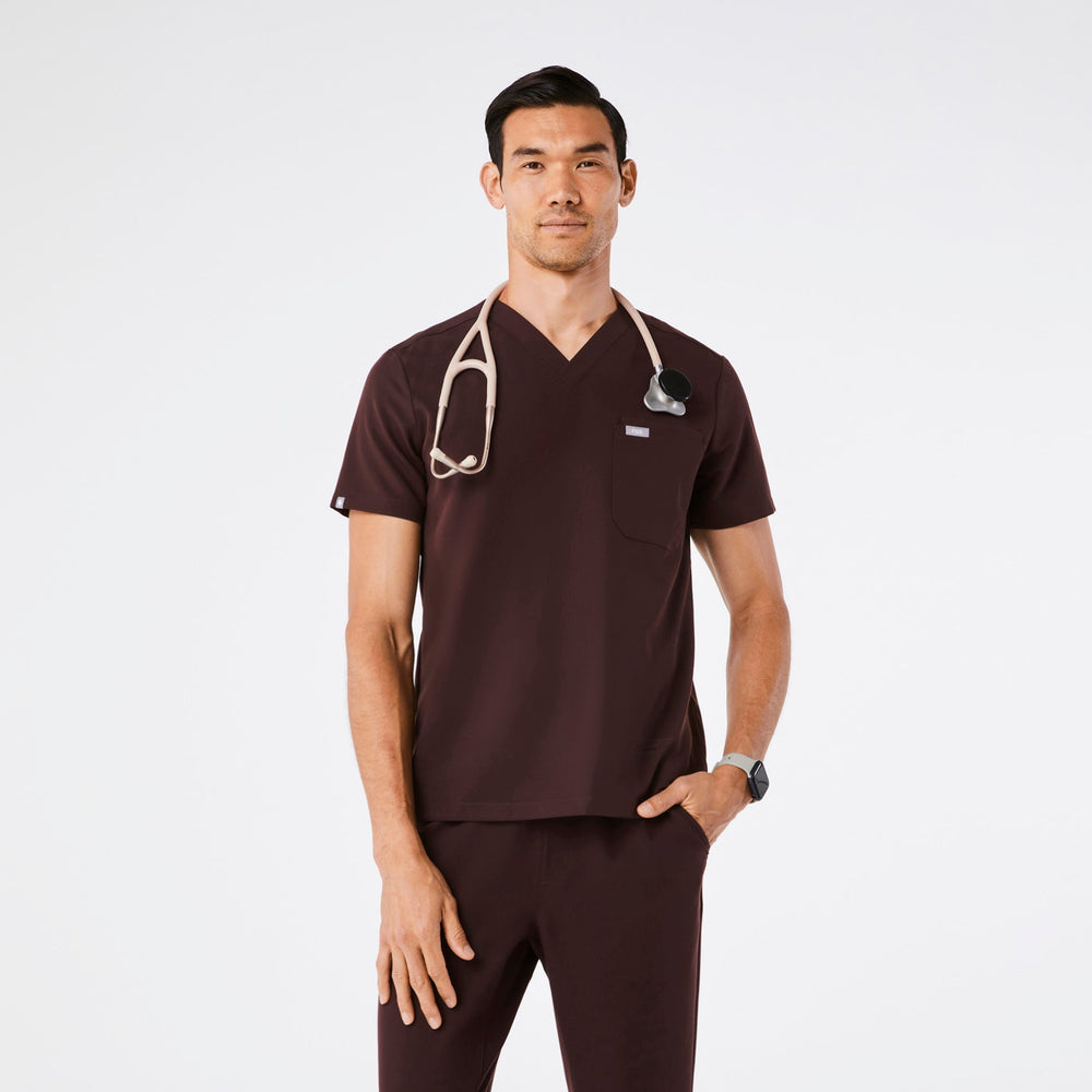 men's Espresso Leon - Three-Pocket Scrub Top‚Ñ¢