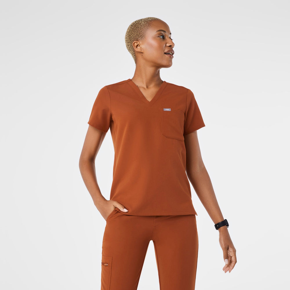 women's Dirty Chai Catarina Petite - One-Pocket Scrub Top‚Ñ¢