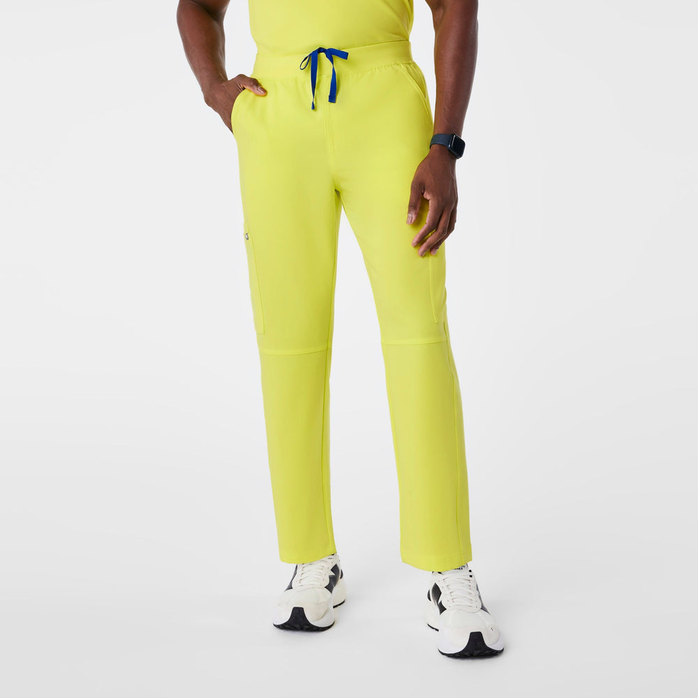 men's Serving Lime Axim - Short Cargo Scrub Pant‚Ñ¢