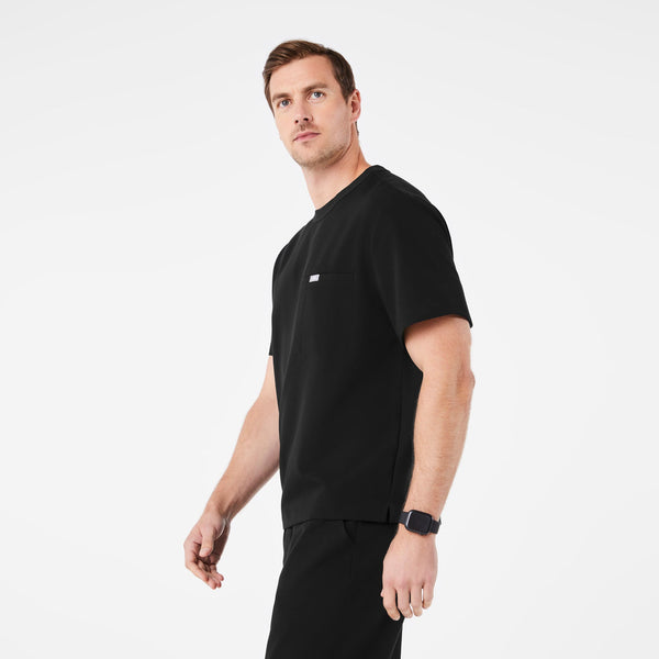 men's Black Easton Relaxed - Crewneck Scrub Top