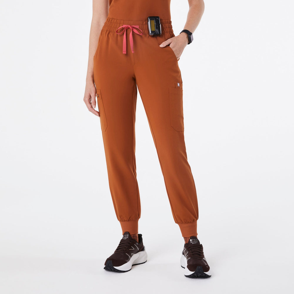 women's Dirty Chai Uman Relaxed - Petite Jogger Scrub Pant