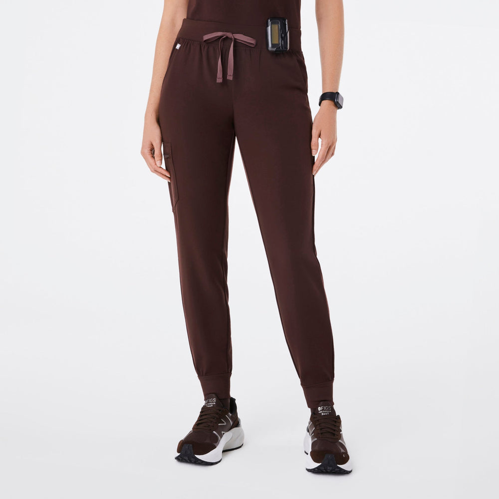 women's Espresso Zamora - Tall Jogger Scrub Pant‚Ñ¢