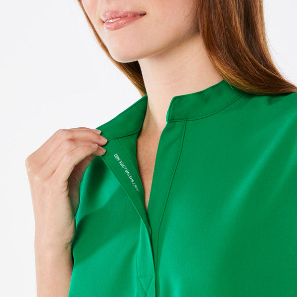 women's Evergreen Rafaela Oversized Scrub Top‚Ñ¢