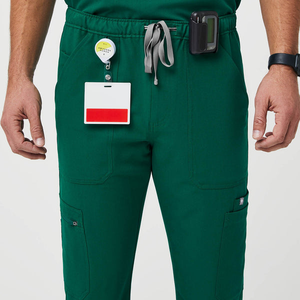 men's Hunter Green Cairo™ - Short Cargo Scrub Pants