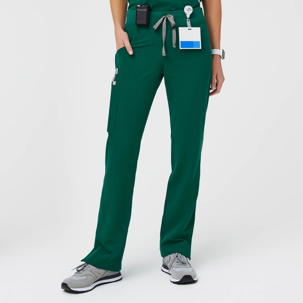 women's Hunter Green Kade™ - Cargo Scrub Pants