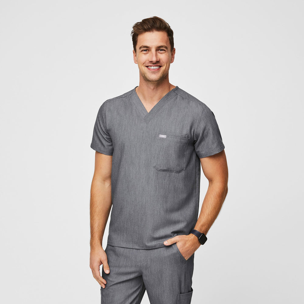 Men's Graphite Leon™ - Three-Pocket Scrub Top