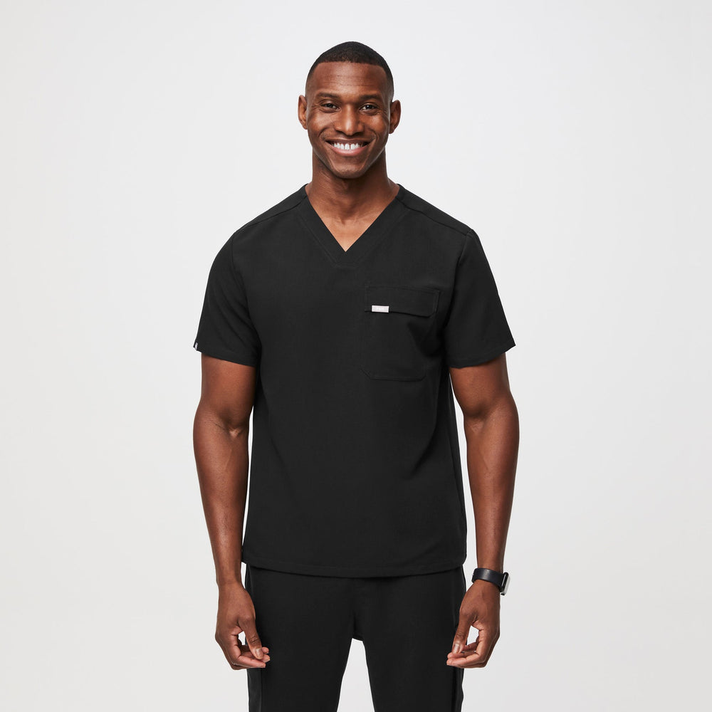 men's Black Classic Leon™ - Cargo Scrub Top