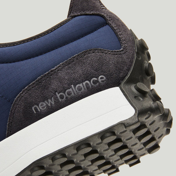 men's Charcoal FIGS | New Balance 327