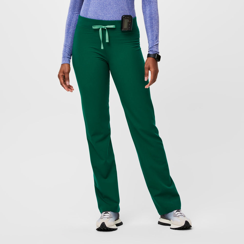 women's Hunter Green Livingston™ - Petite Basic Scrub Pants