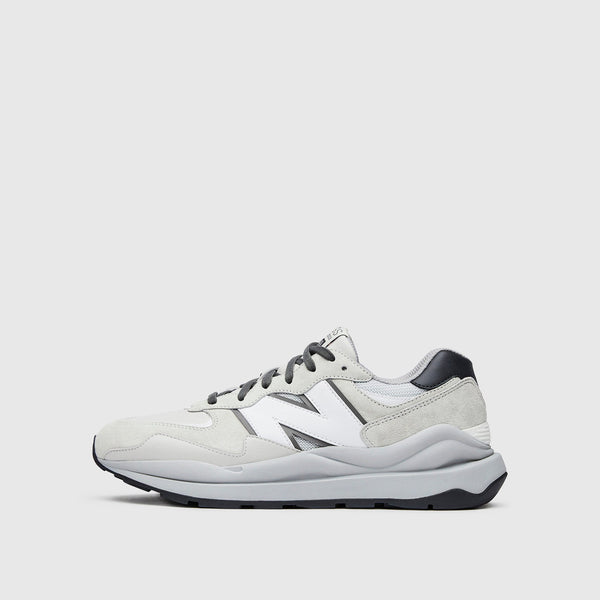 White FIGS | New Balance 5740