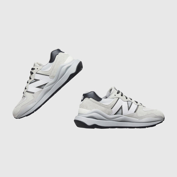 White FIGS | New Balance 5740