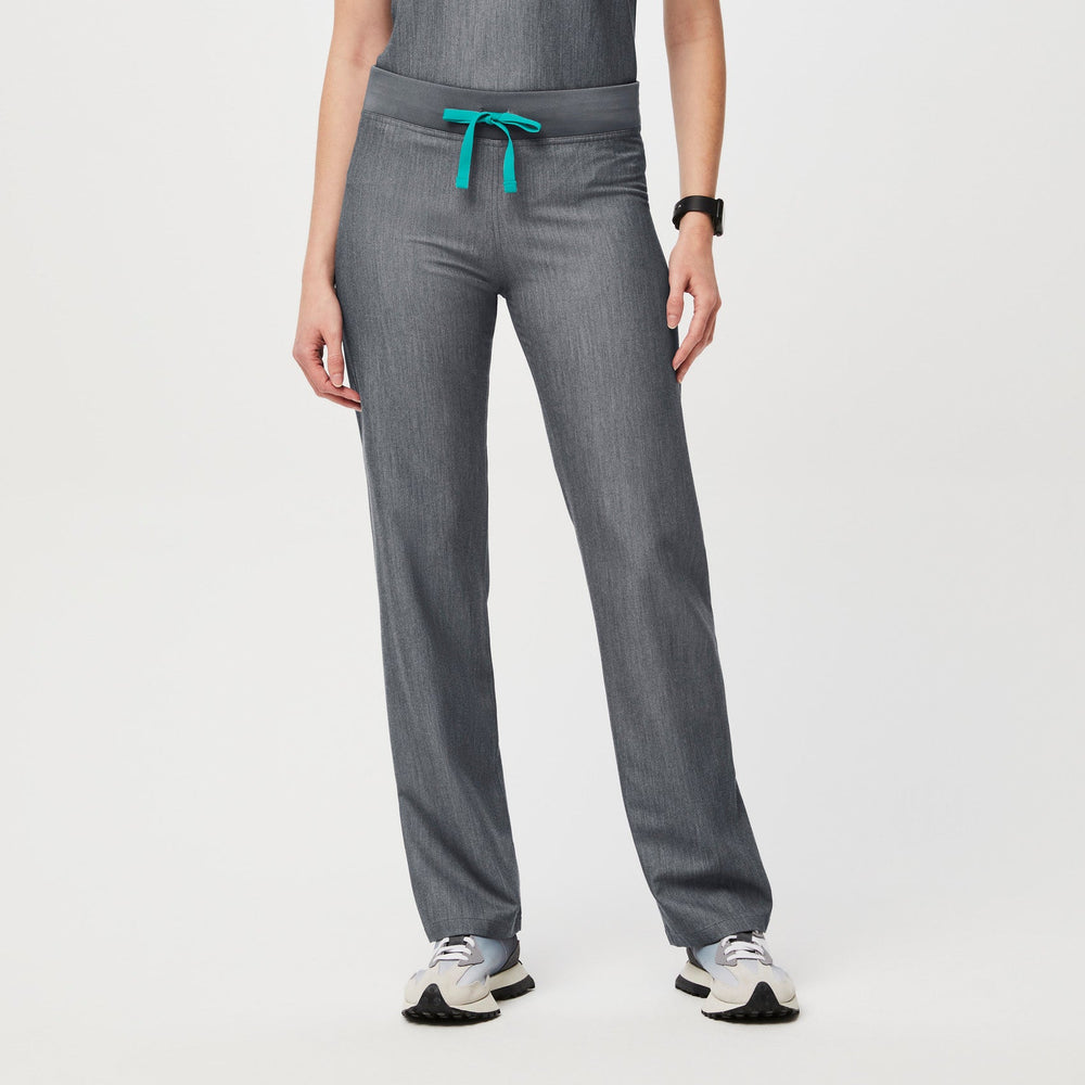 women's Graphite Livingston™ - Petite Basic Scrub Pants (3XL - 6XL)