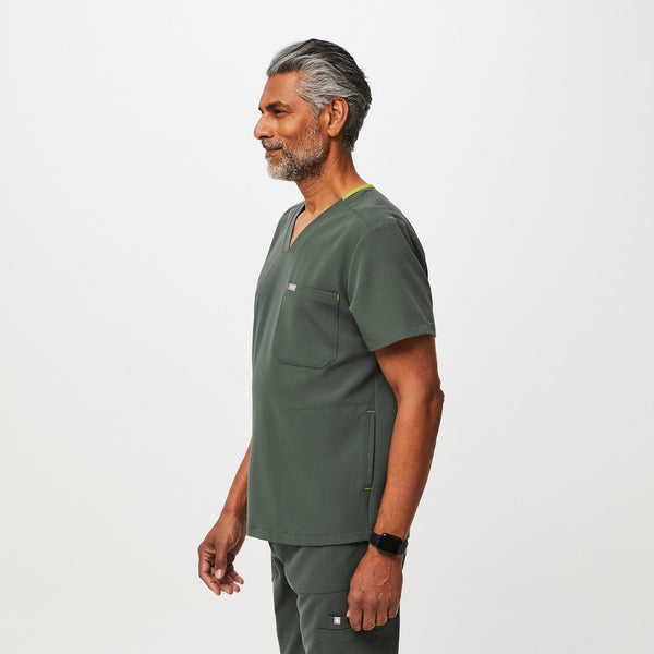 men's Moss Chisec™ -Three-Pocket Scrub Top