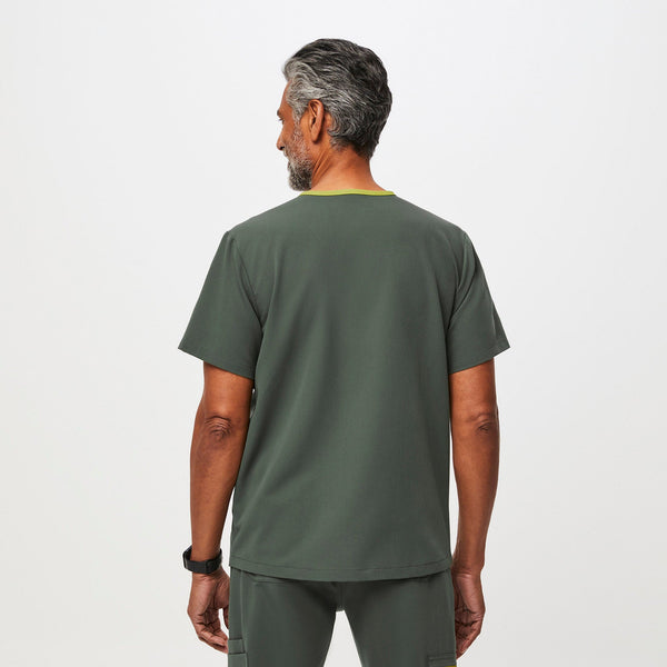 men's Moss Chisec™ -Three-Pocket Scrub Top