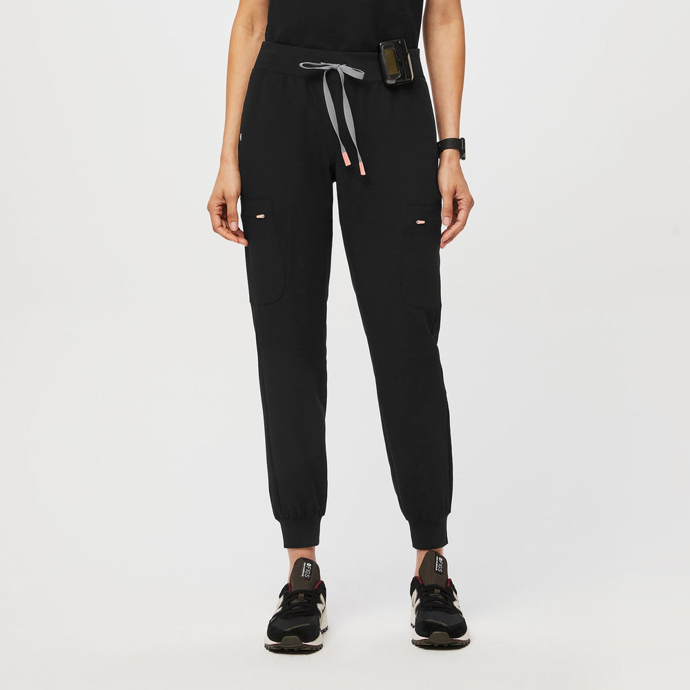 women's Black Muoy - Petite Jogger Scrub Pants