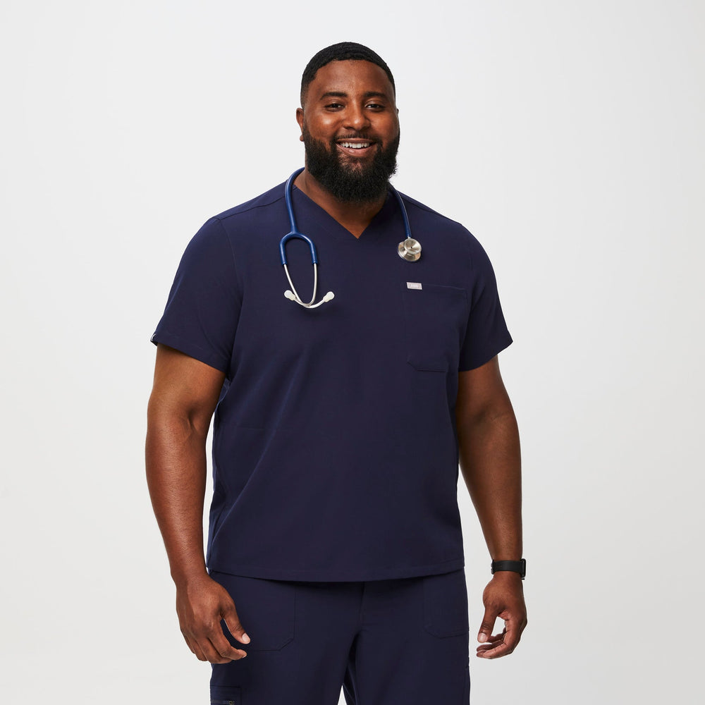 Men's Navy Chisec™ - Three-Pocket Scrub Top (3XL - 6XL)