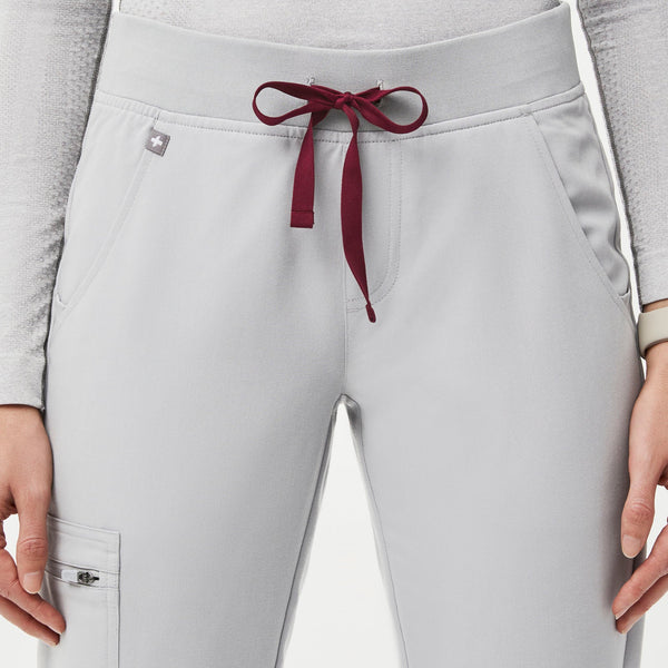 women's Cement Zamora™ - Petite Jogger Scrub Pants