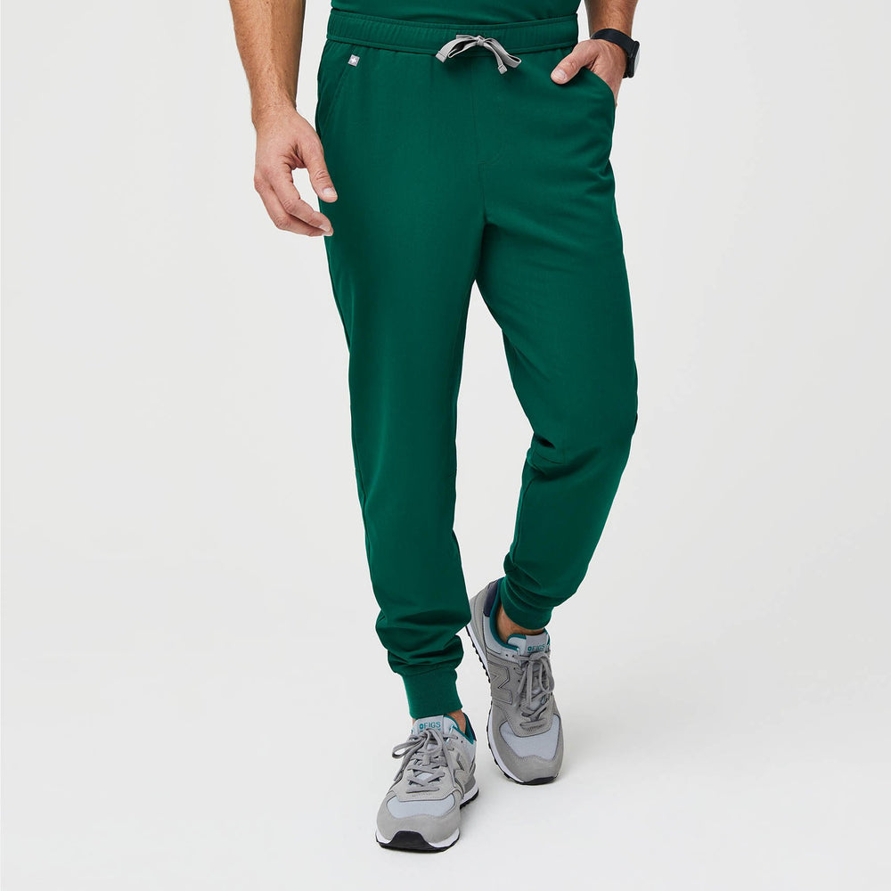 men's Hunter Green Tansen™ - Short Jogger Scrub Pants