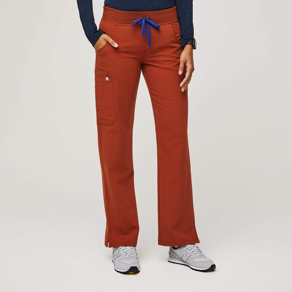 women's Auburn Kade - Petite Cargo Scrub Pants