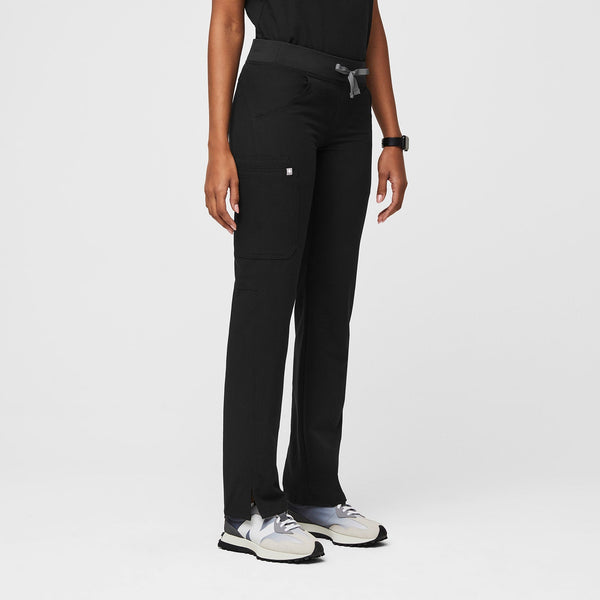 Women's Black Kade™ - Cargo Scrub Pants