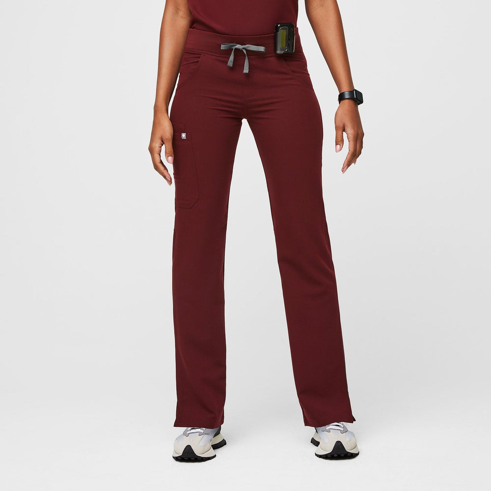 women's Burgundy Kade™ - Petite Cargo Scrub Pants (3XL - 6XL)