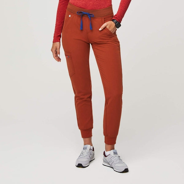 women's Auburn Zamora - Petite Jogger Scrub Pants