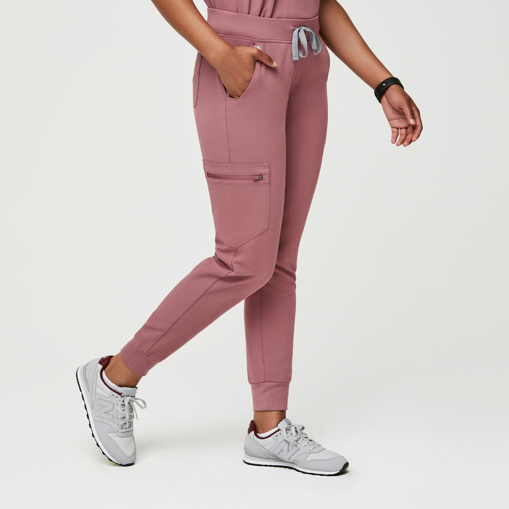 women's Mauve Zamora™ - Petite Jogger Scrub Pants