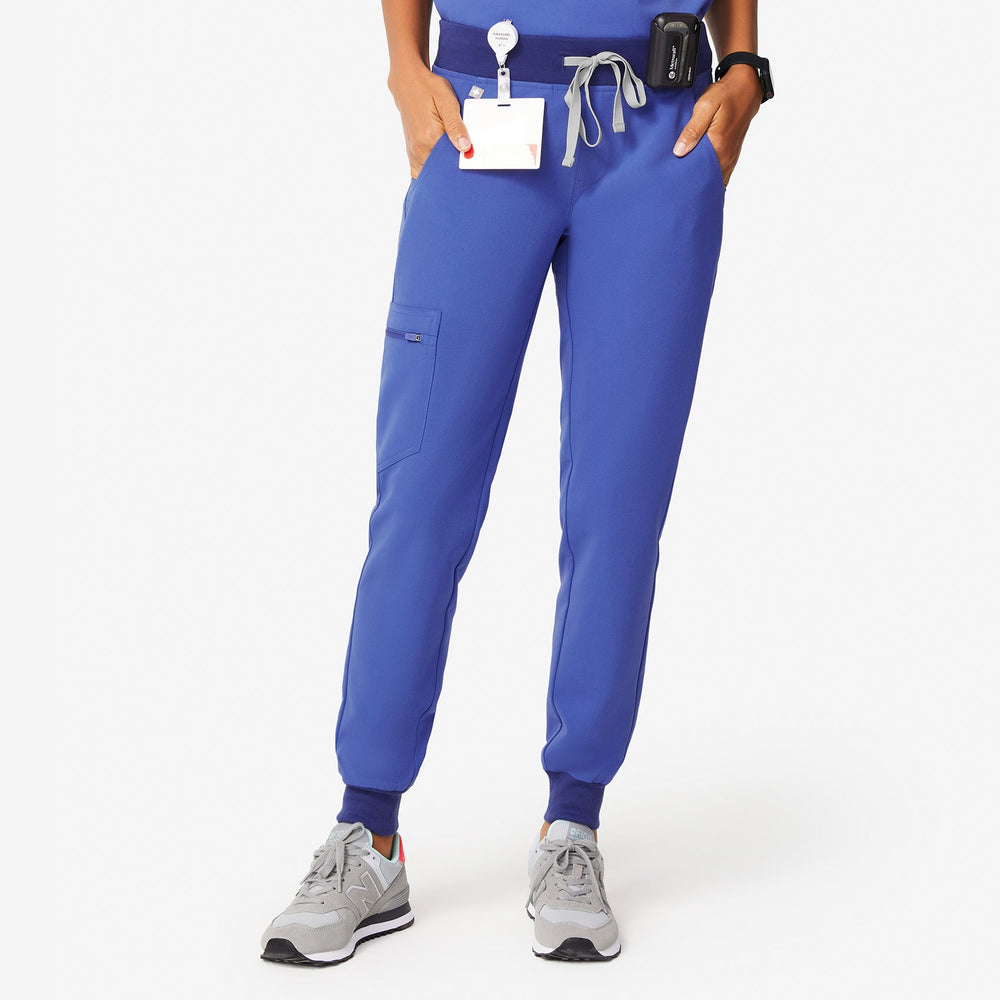 women's Denim Zamora™ - Petite Jogger Scrub Pants