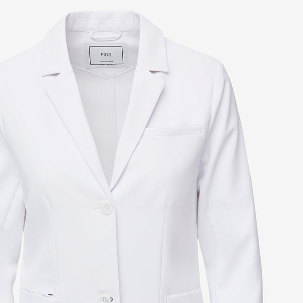 Women's White Bellevue - Slim Short Lab Coat